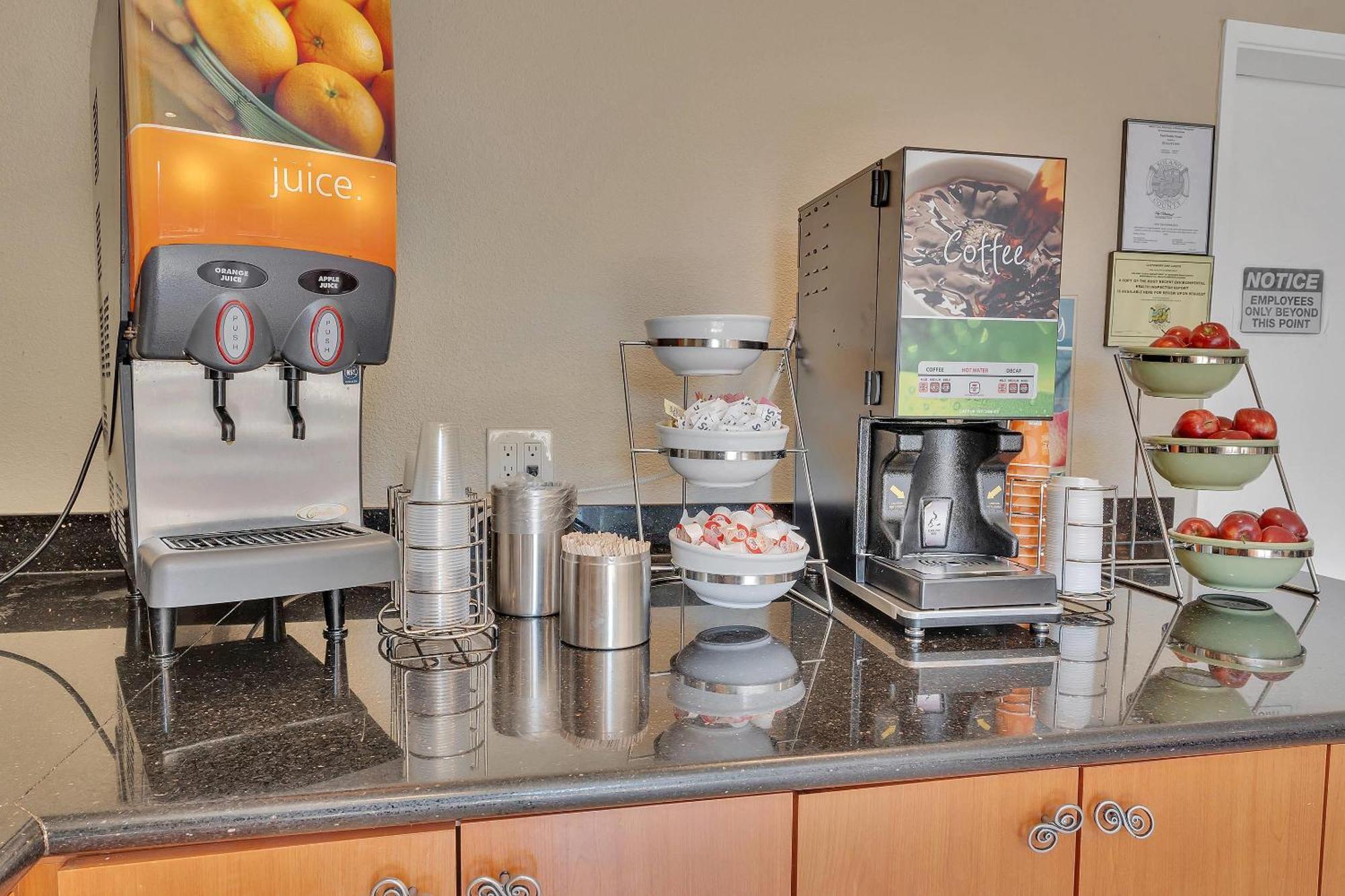 Quality Inn Near Six Flags Discovery Kingdom-Napa Valley Vallejo Extérieur photo