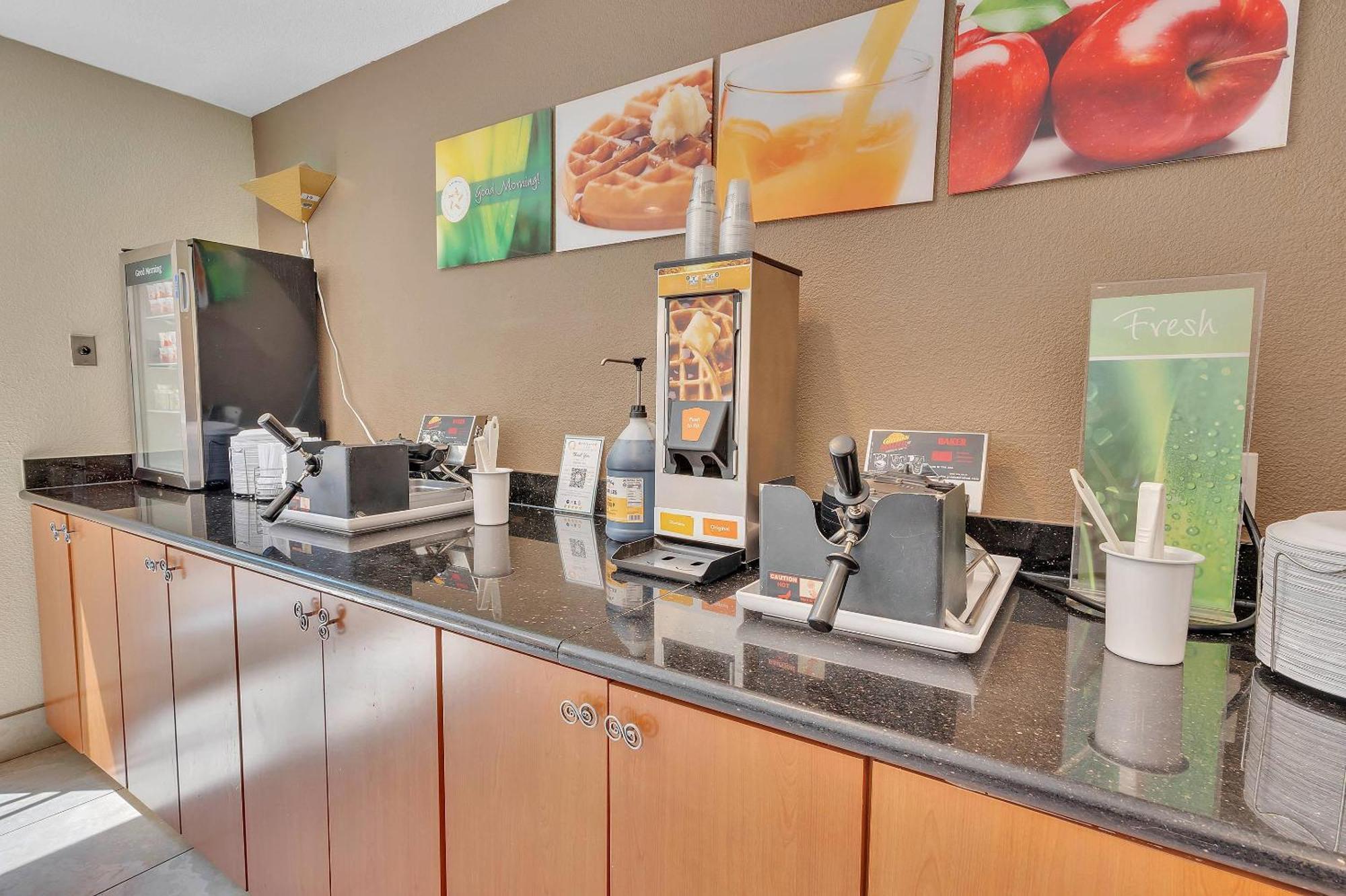Quality Inn Near Six Flags Discovery Kingdom-Napa Valley Vallejo Extérieur photo