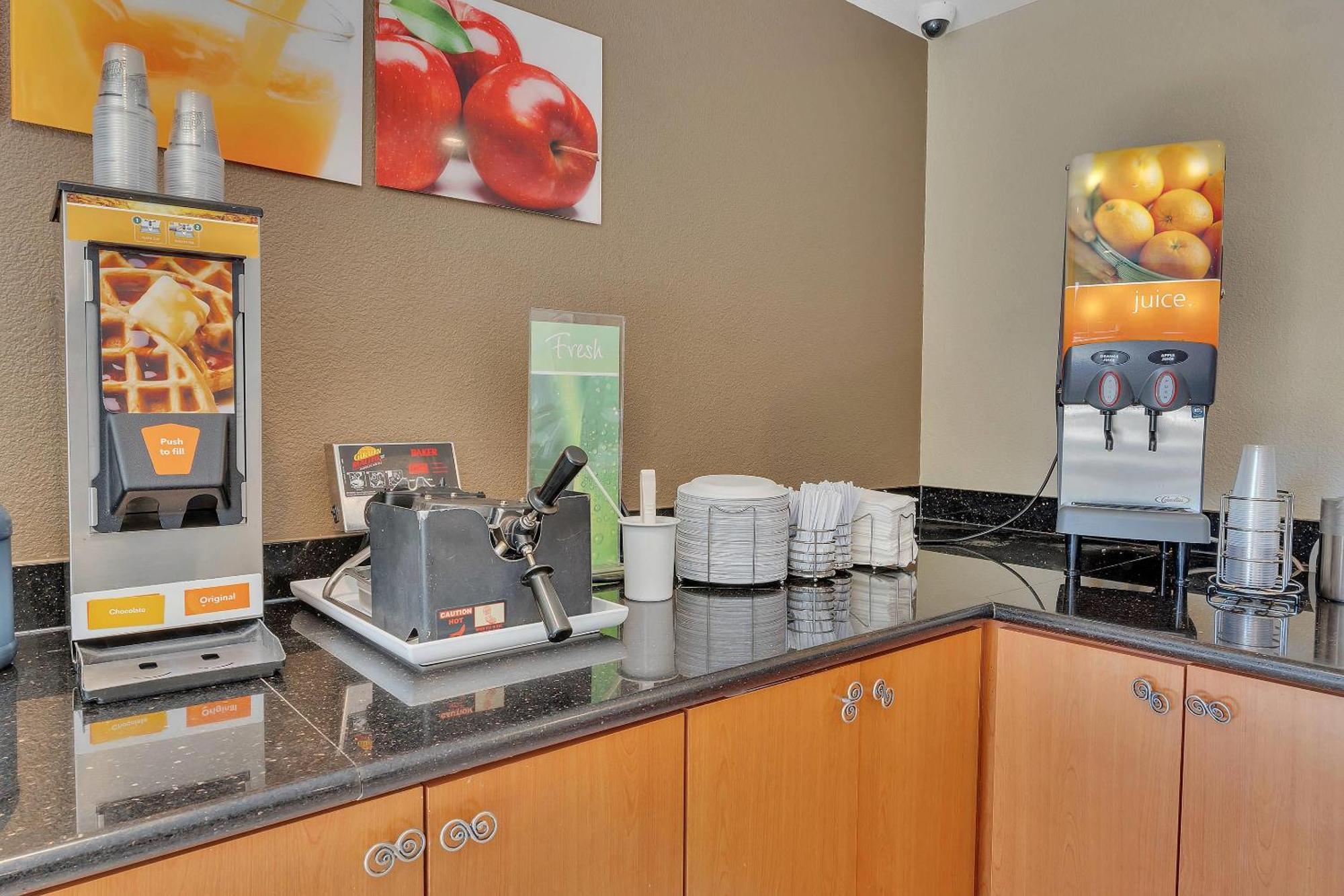 Quality Inn Near Six Flags Discovery Kingdom-Napa Valley Vallejo Extérieur photo