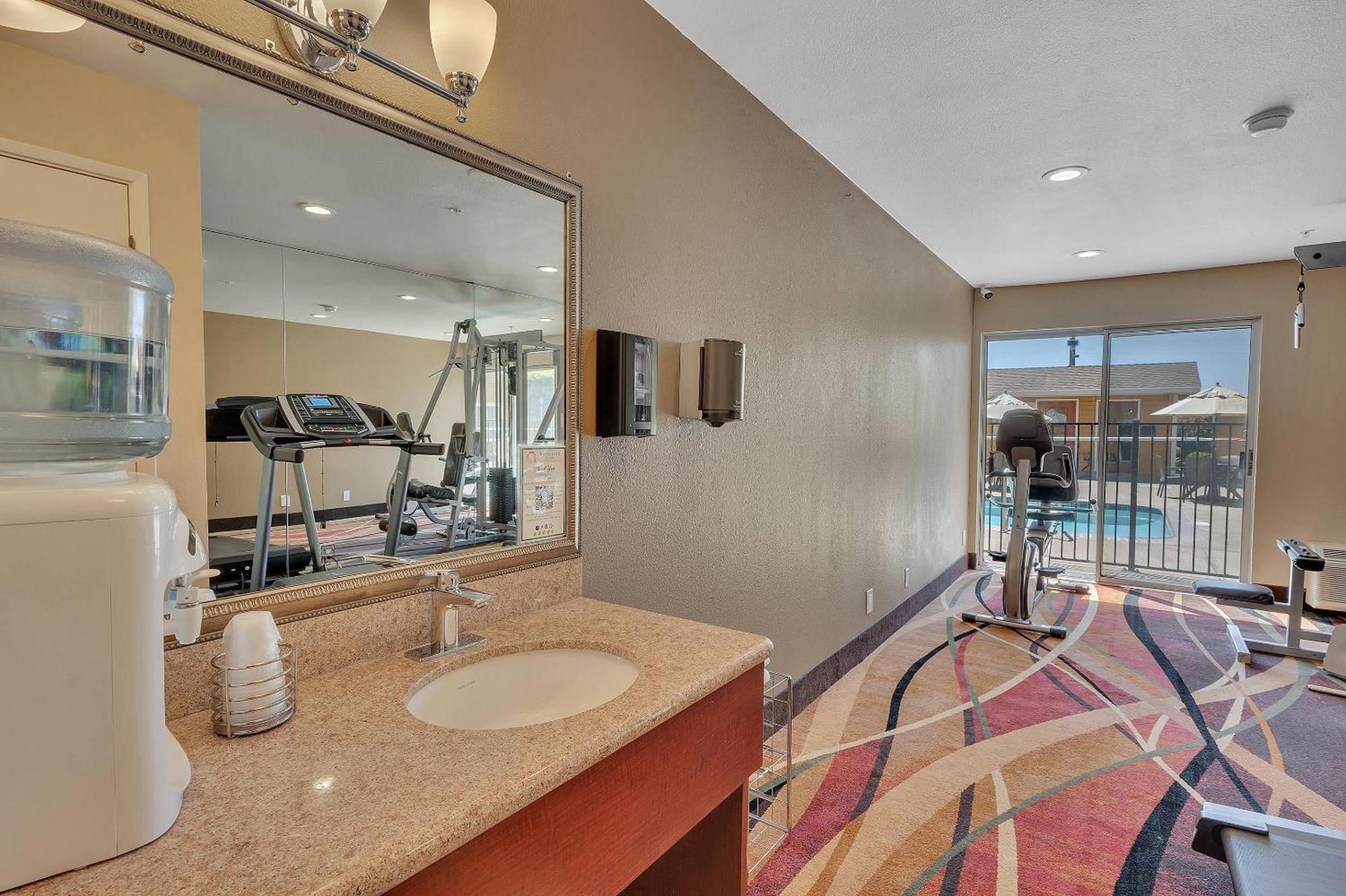 Quality Inn Near Six Flags Discovery Kingdom-Napa Valley Vallejo Extérieur photo