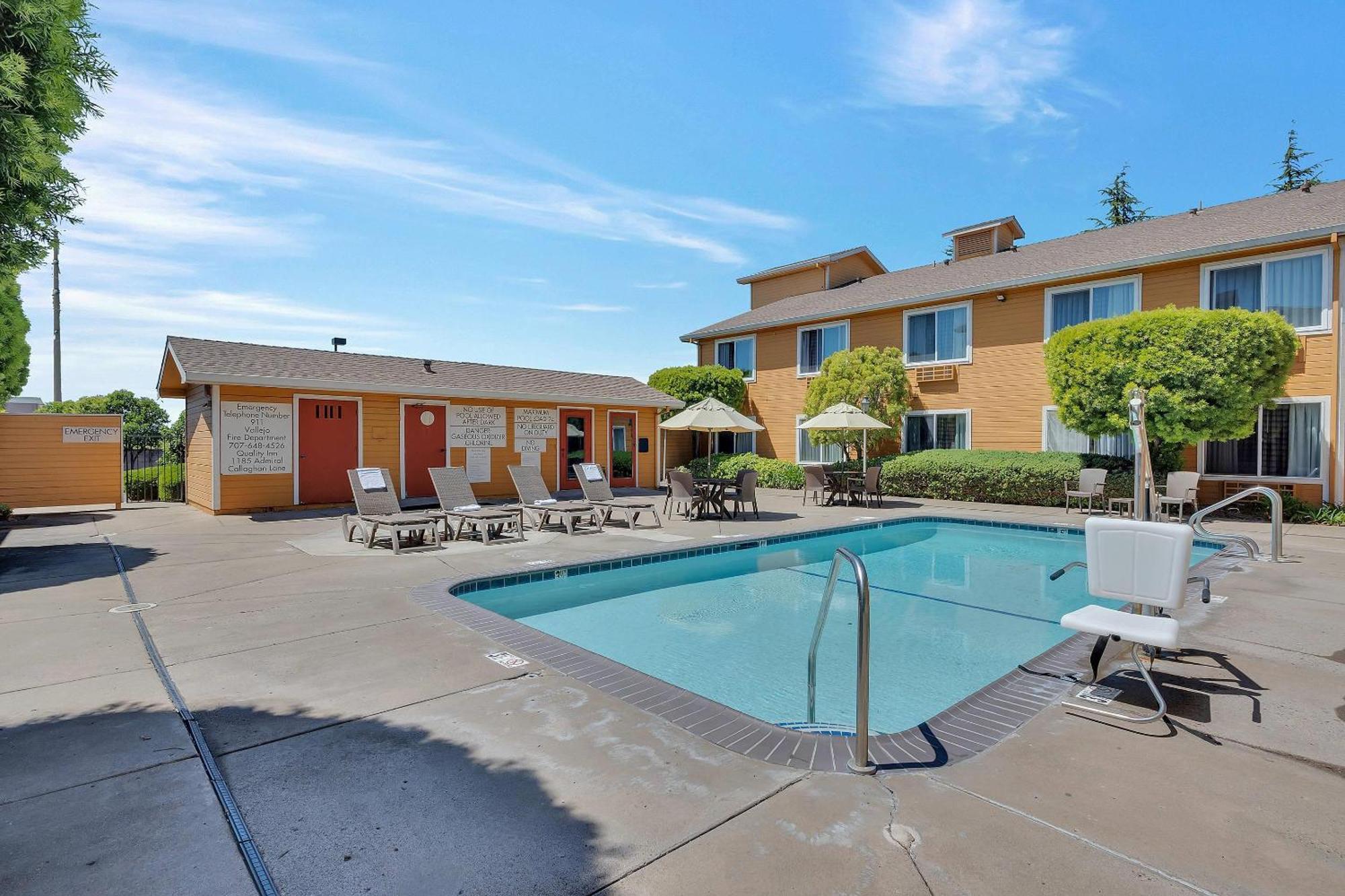 Quality Inn Near Six Flags Discovery Kingdom-Napa Valley Vallejo Extérieur photo