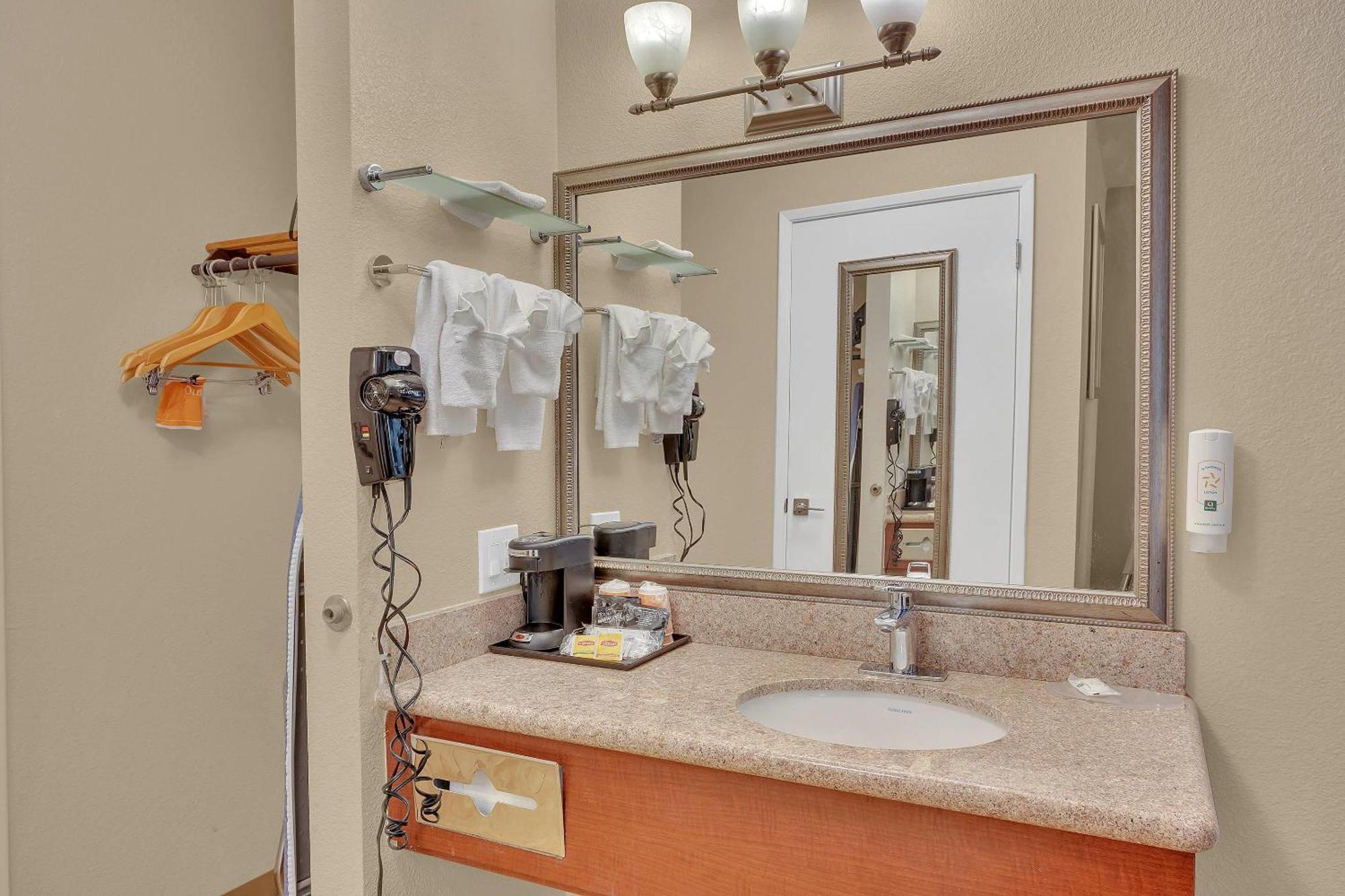 Quality Inn Near Six Flags Discovery Kingdom-Napa Valley Vallejo Extérieur photo