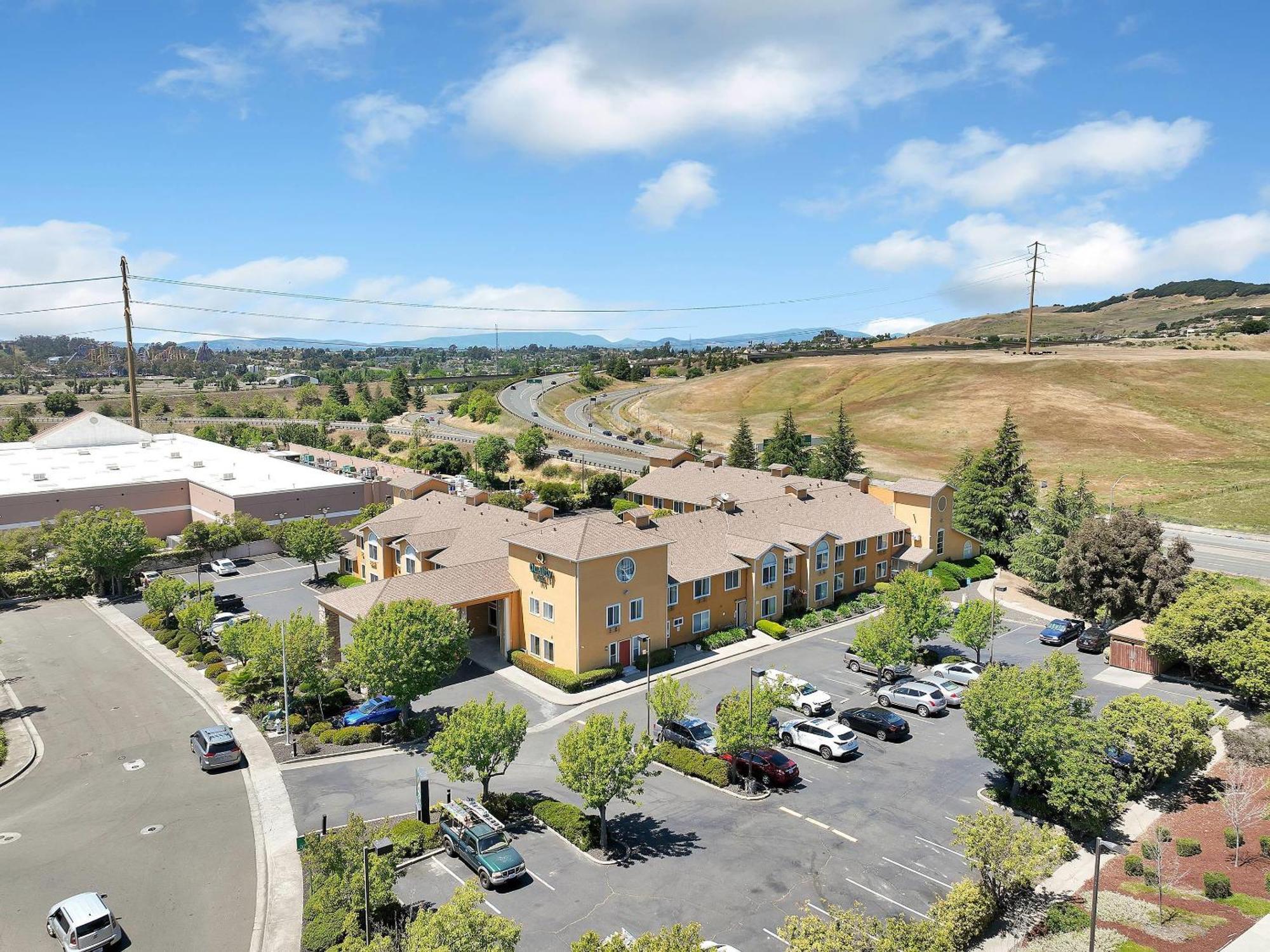 Quality Inn Near Six Flags Discovery Kingdom-Napa Valley Vallejo Extérieur photo